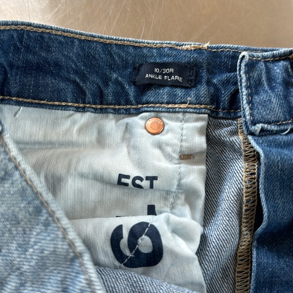 GAP, 10/30 R - Picture 4 of 4